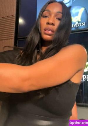 Cari Champion photo #0024