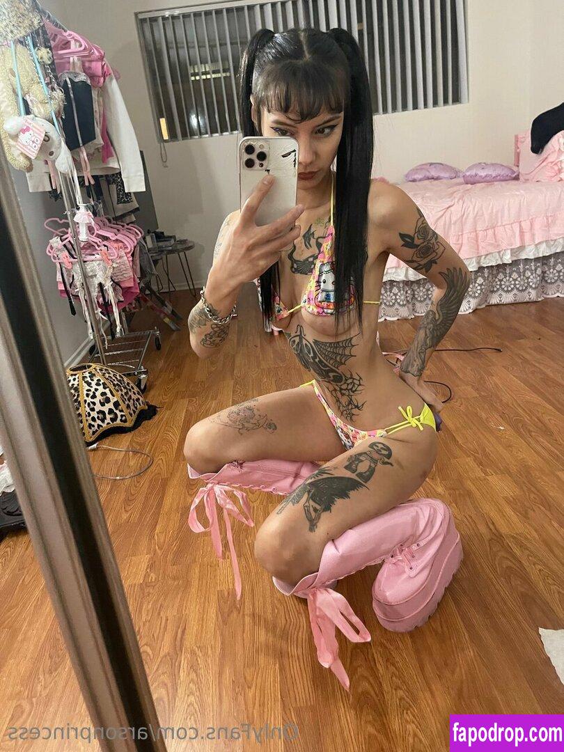 carmenhollow / arsonprincess leak of nude photo #0005 from OnlyFans or Patreon