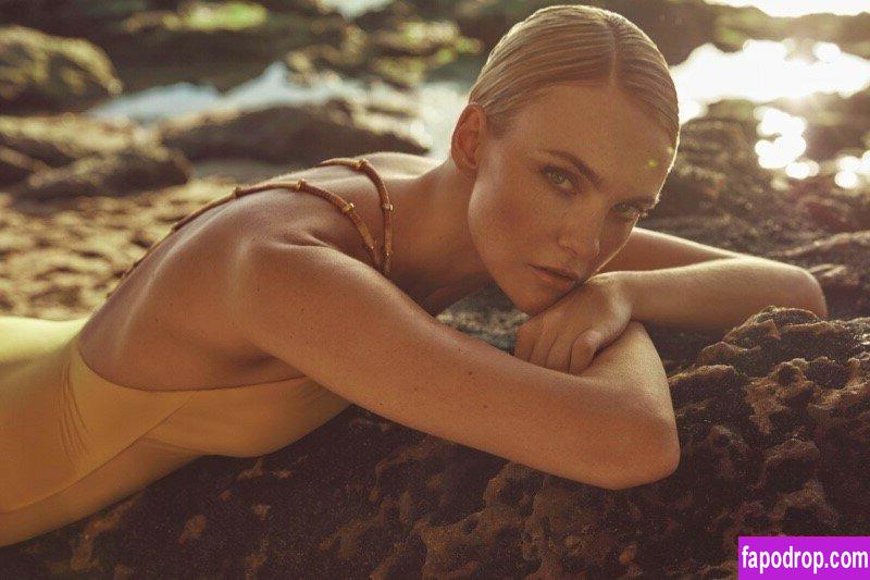 Caroline Trentini / carolinetrentini слитое обнаженное фото #0011 с Онлифанс или Патреон