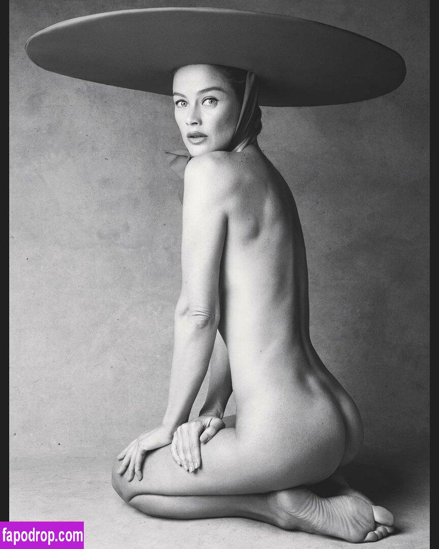 Carolyn Murphy /  leak of nude photo #0001 from OnlyFans or Patreon