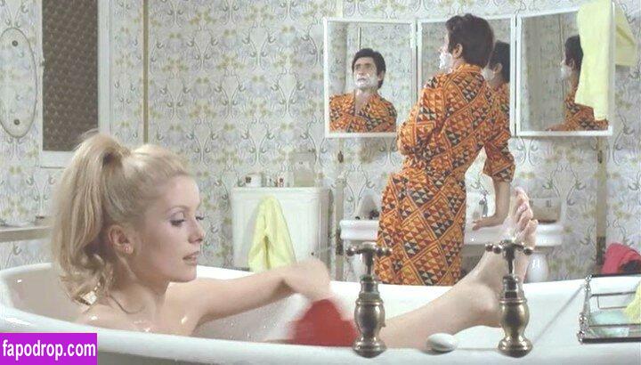 Catherine Deneuve / catherinedeneuve_ слитое обнаженное фото #0004 с Онлифанс или Патреон