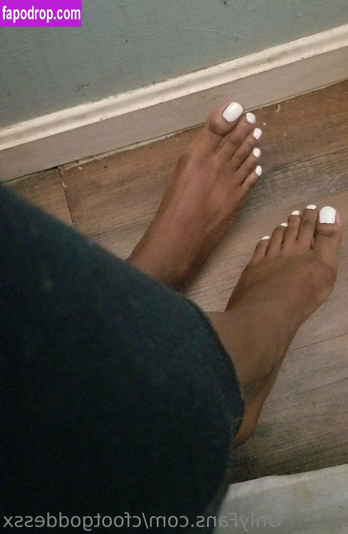 cfootgoddessx / chocolate_foot_goddess leak of nude photo #0050 from OnlyFans or Patreon