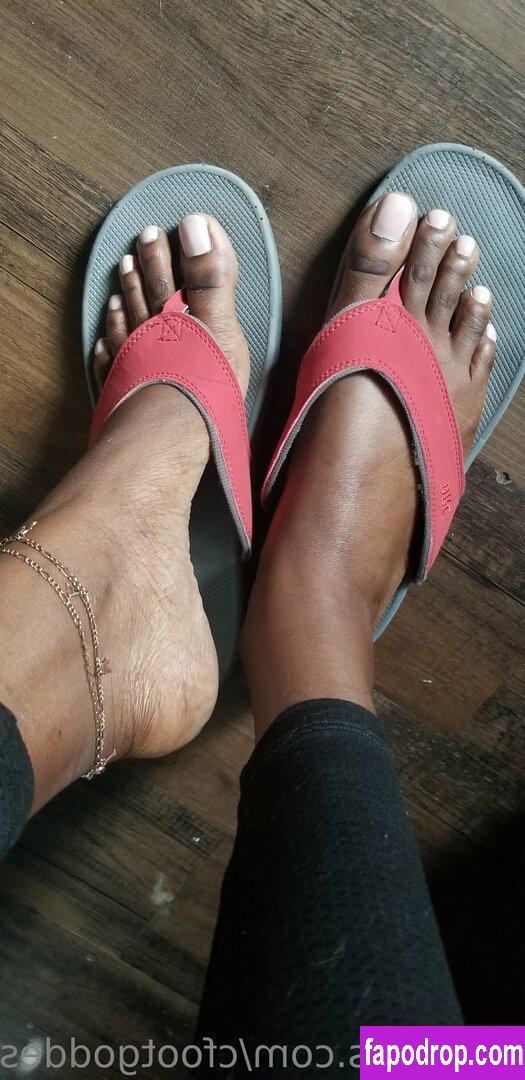 cfootgoddessx / chocolate_foot_goddess leak of nude photo #0066 from OnlyFans or Patreon