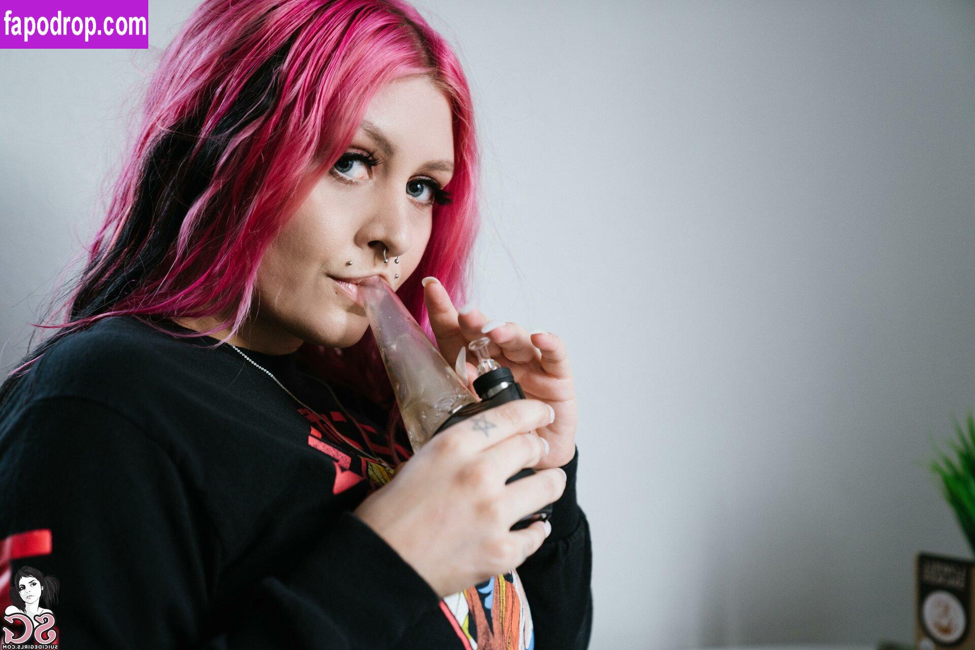 Chalkmoon / Chalkdabs / Chalksuicide / chalkxmoon слитое обнаженное фото #0511 с Онлифанс или Патреон