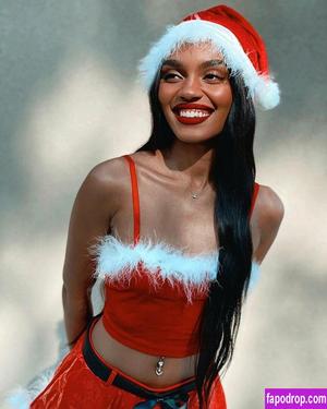 China Anne McClain photo #0047