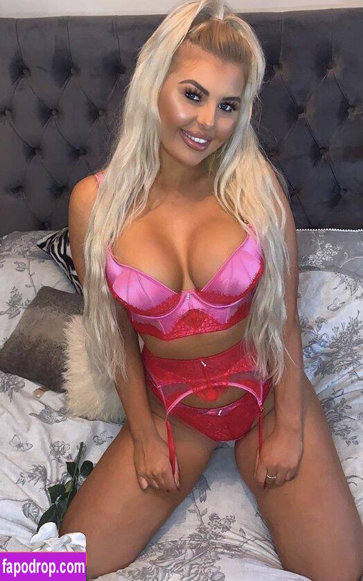 Chloe Gabrielle Chaloner / Ibiza Weekender / chloegabrielle / chloeweekender_ / https: leak of nude photo #0003 from OnlyFans or Patreon