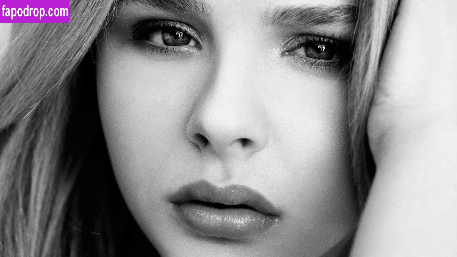 Chloe Grace Moretz / ChloeGMoretz слитое обнаженное фото #0085 с Онлифанс или Патреон