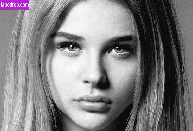 Chloe Grace Moretz / ChloeGMoretz слитое обнаженное фото #0107 с Онлифанс или Патреон