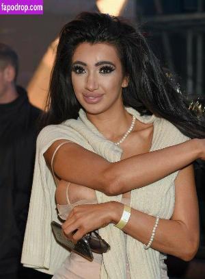 Chloe Khan слив #0075