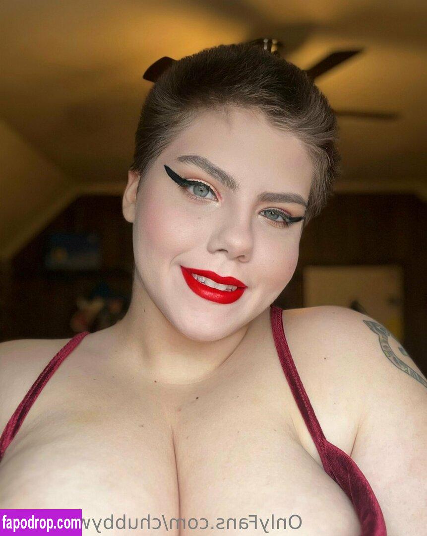 chubbywhitemilf / chubby_the_bulldog._ leak of nude photo #0033 from OnlyFans or Patreon