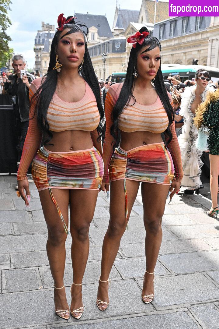 Clermont Twins / Theclermonttwins / clermonttwins слитое обнаженное фото #0026 с Онлифанс или Патреон