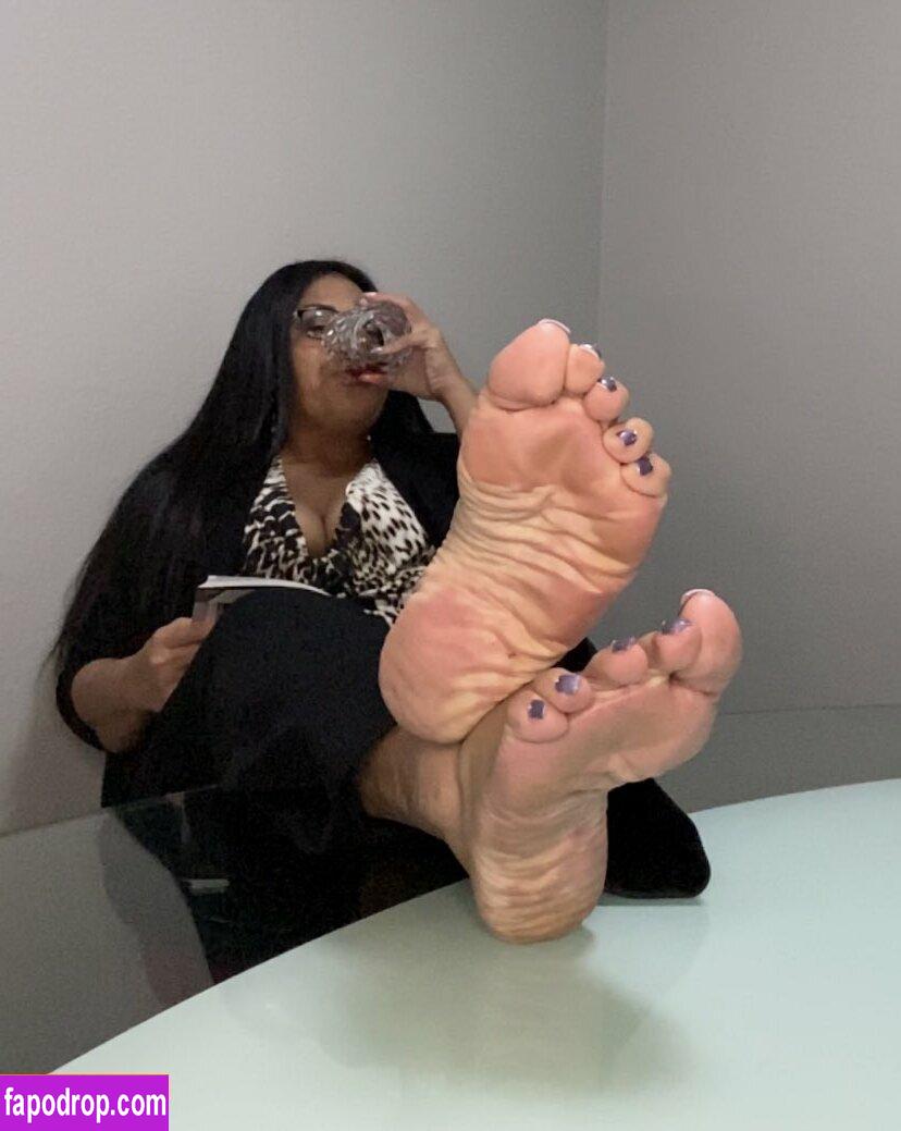 Comefollowsarah Sarah / comefollowsarah / sarah_soles leak of nude photo #0014 from OnlyFans or Patreon