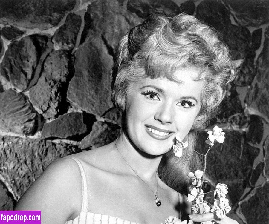 Connie Stevens / theconniestevens leak of nude photo #0036 from OnlyFans or Patreon