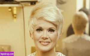 Connie Stevens слив #0050