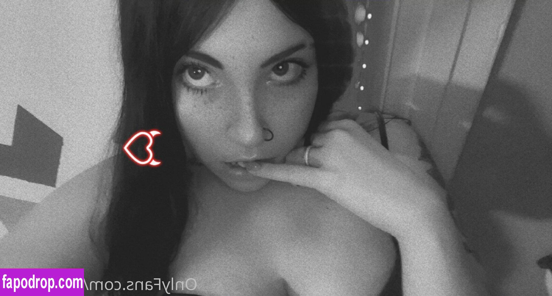 coralinebb / coraline__bb leak of nude photo #0063 from OnlyFans or Patreon