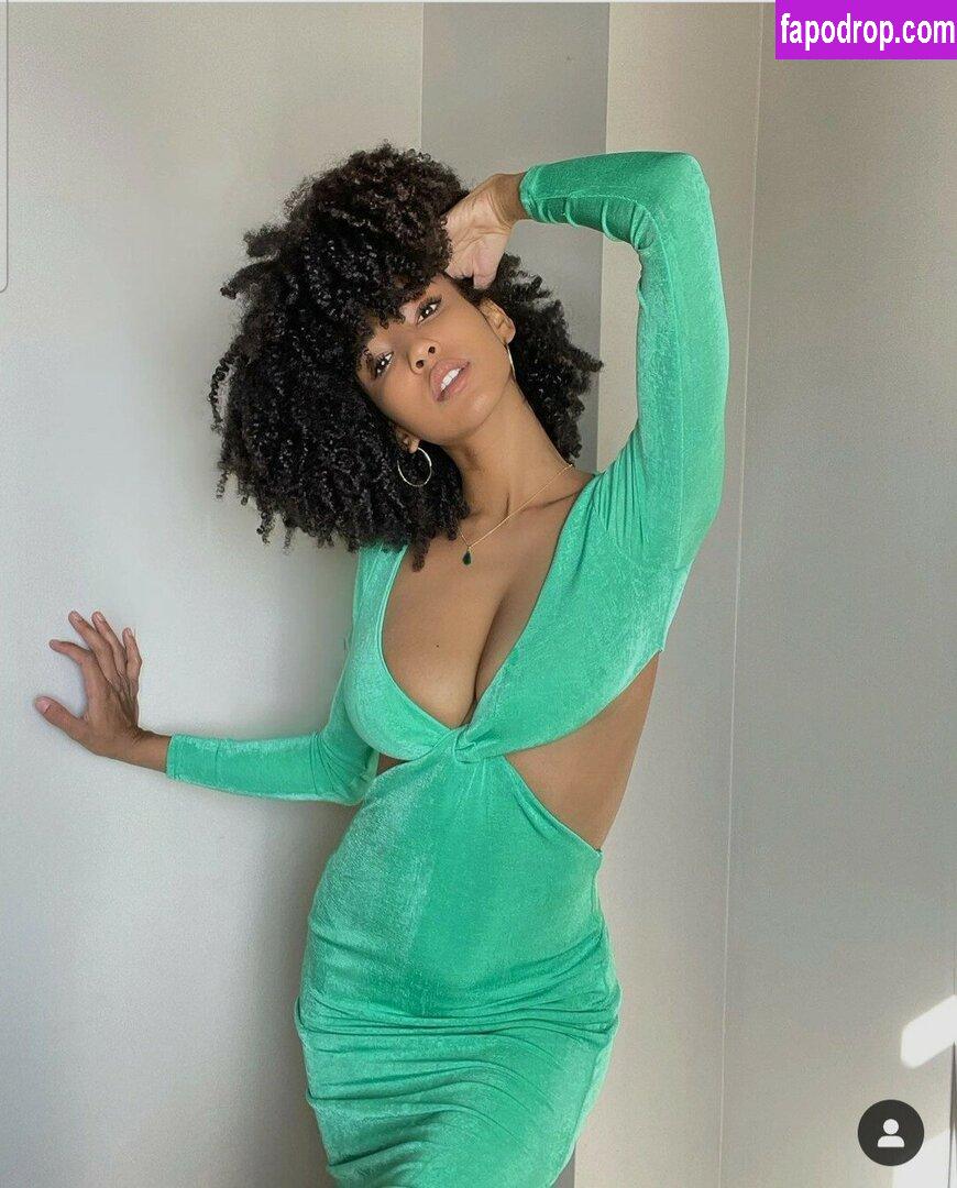 Curlswithv / fitmamainspires leak of nude photo #0005 from OnlyFans or Patreon