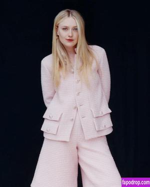 Dakota Fanning photo #0438