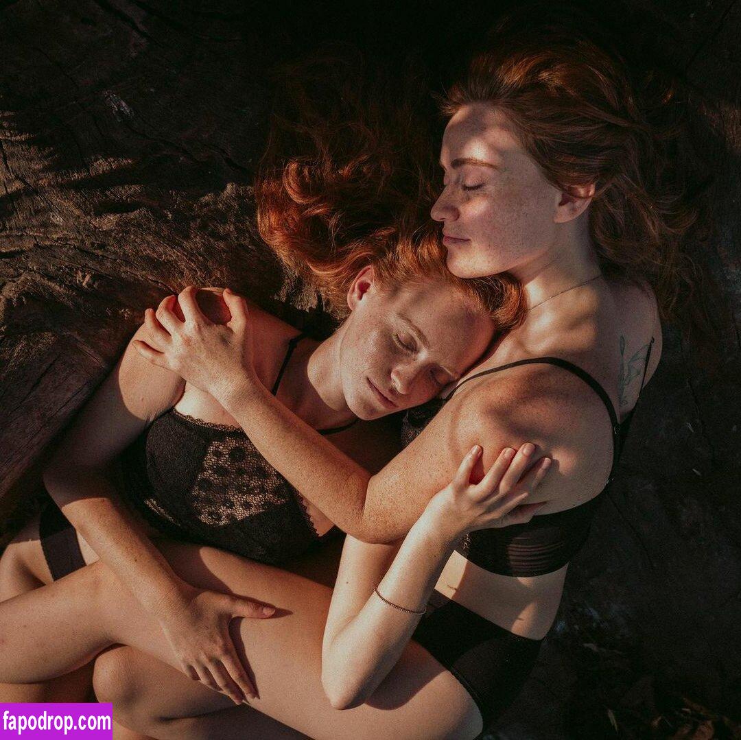 Dana And Marina Kushnir / kushnir_danna слитое обнаженное фото #0004 с Онлифанс или Патреон