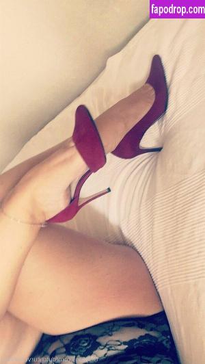 dutchcurvesinheels photo #0009