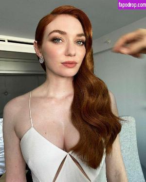 Eleanor Tomlinson слив #0081