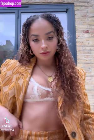 Ella Eyre слив #0090