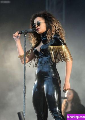 Ella Eyre photo #0154