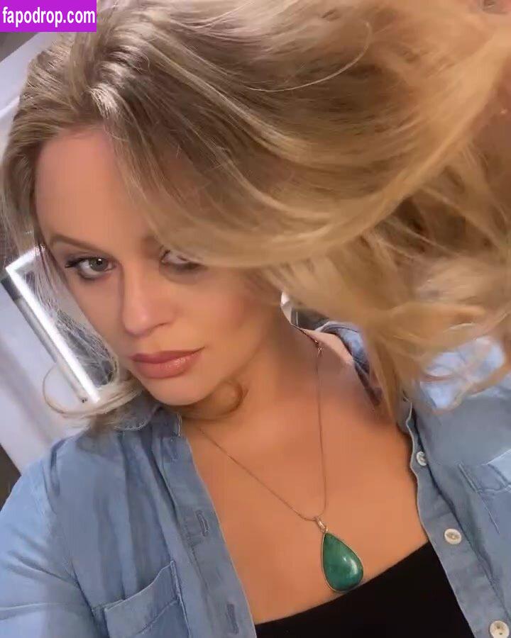 Emily Atack / emilyatack слитое обнаженное фото #0575 с Онлифанс или Патреон