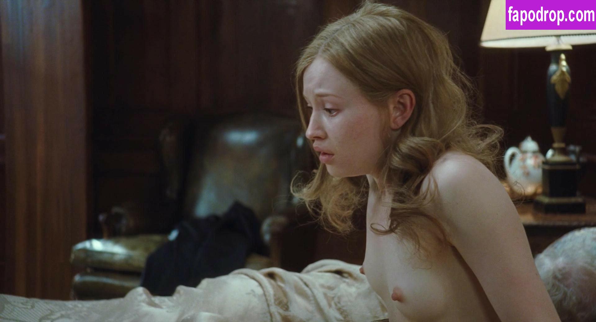 Emily Browning / emilyjanebrowning слитое обнаженное фото #0108 с Онлифанс или Патреон