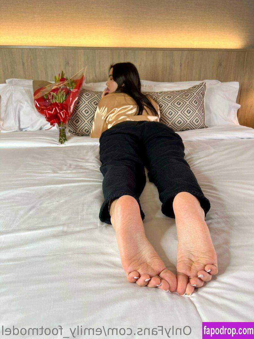 emily_footmodel / feetlovemily leak of nude photo #0007 from OnlyFans or Patreon