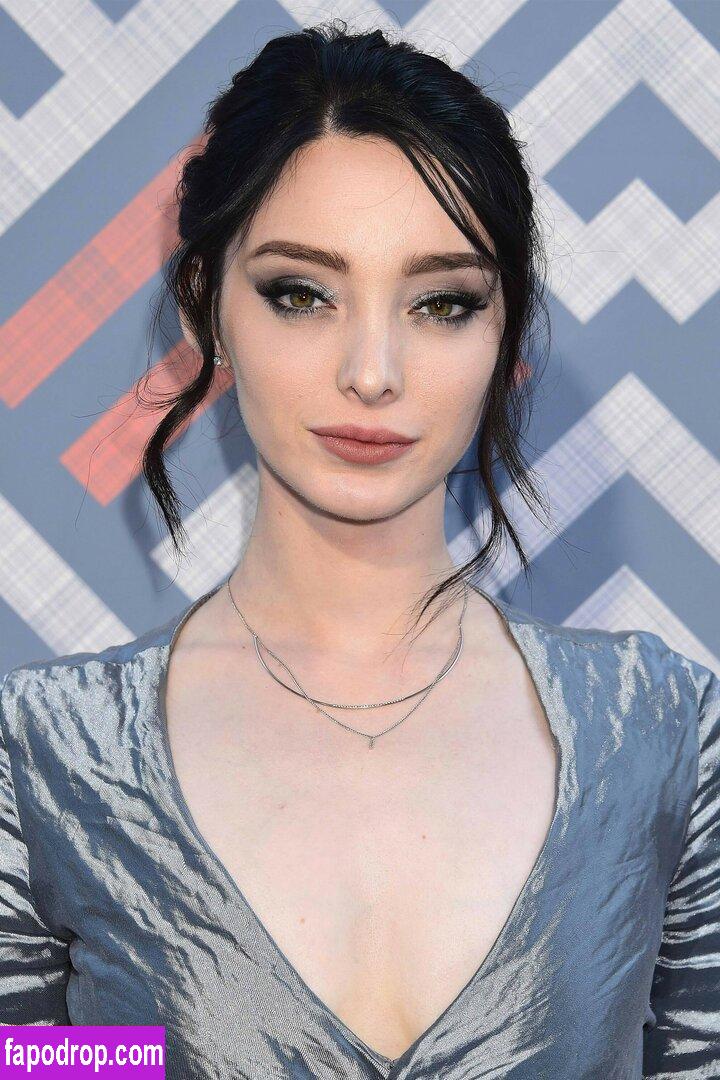 Emma Dumont / emmadumont слитое обнаженное фото #0033 с Онлифанс или Патреон