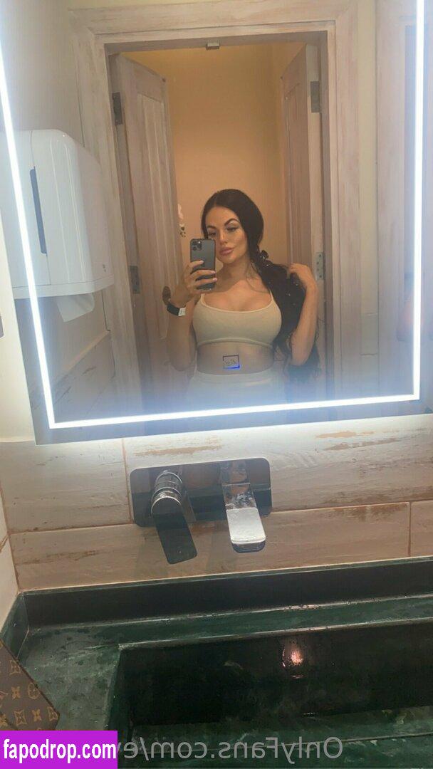 evadeexo / evettexo leak of nude photo #0057 from OnlyFans or Patreon