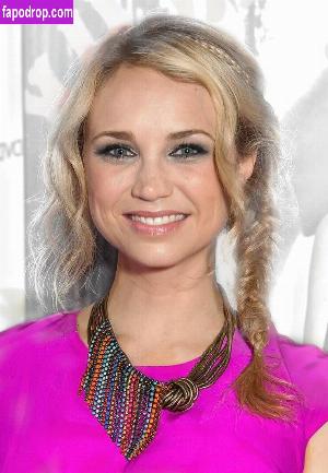 Fiona Gubelmann слив #0014