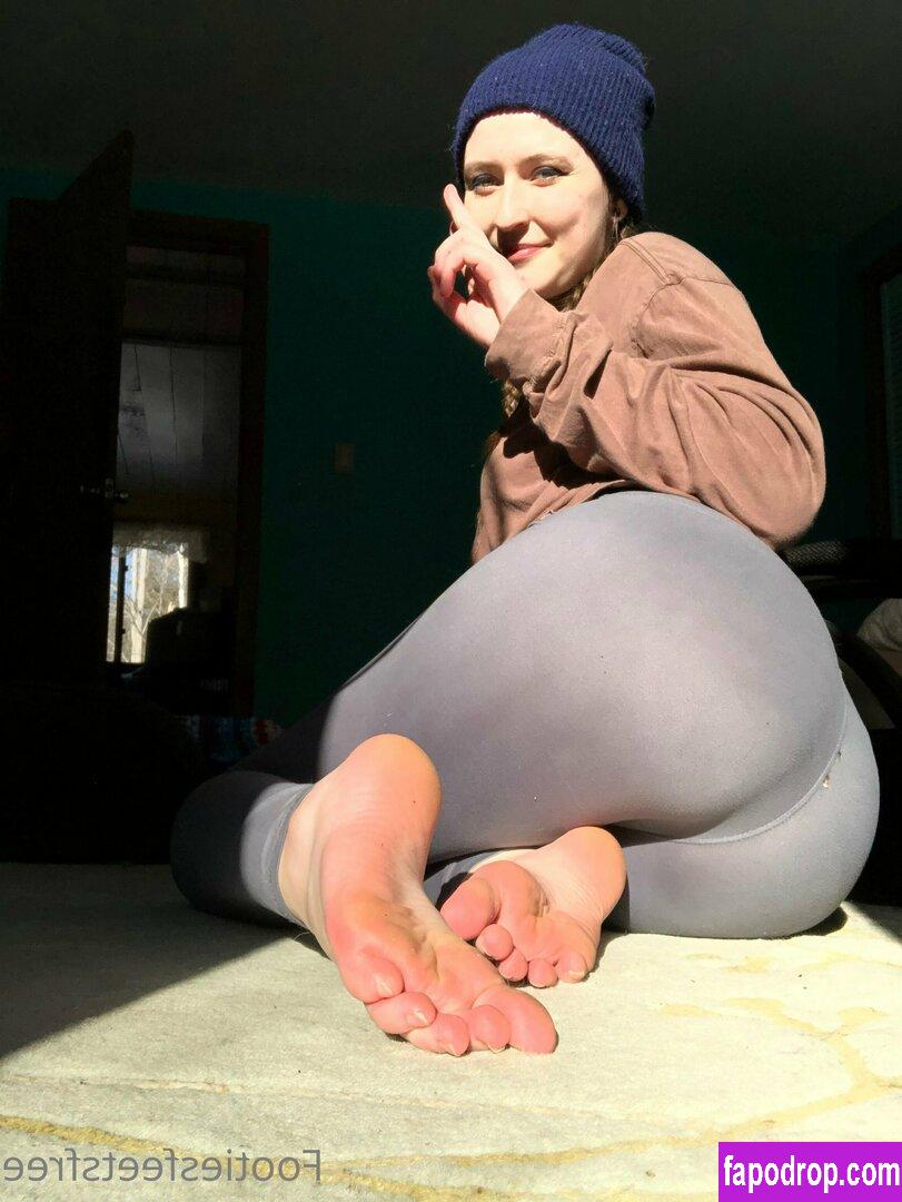 footiesfeetsfree / feetfridays leak of nude photo #0001 from OnlyFans or Patreon