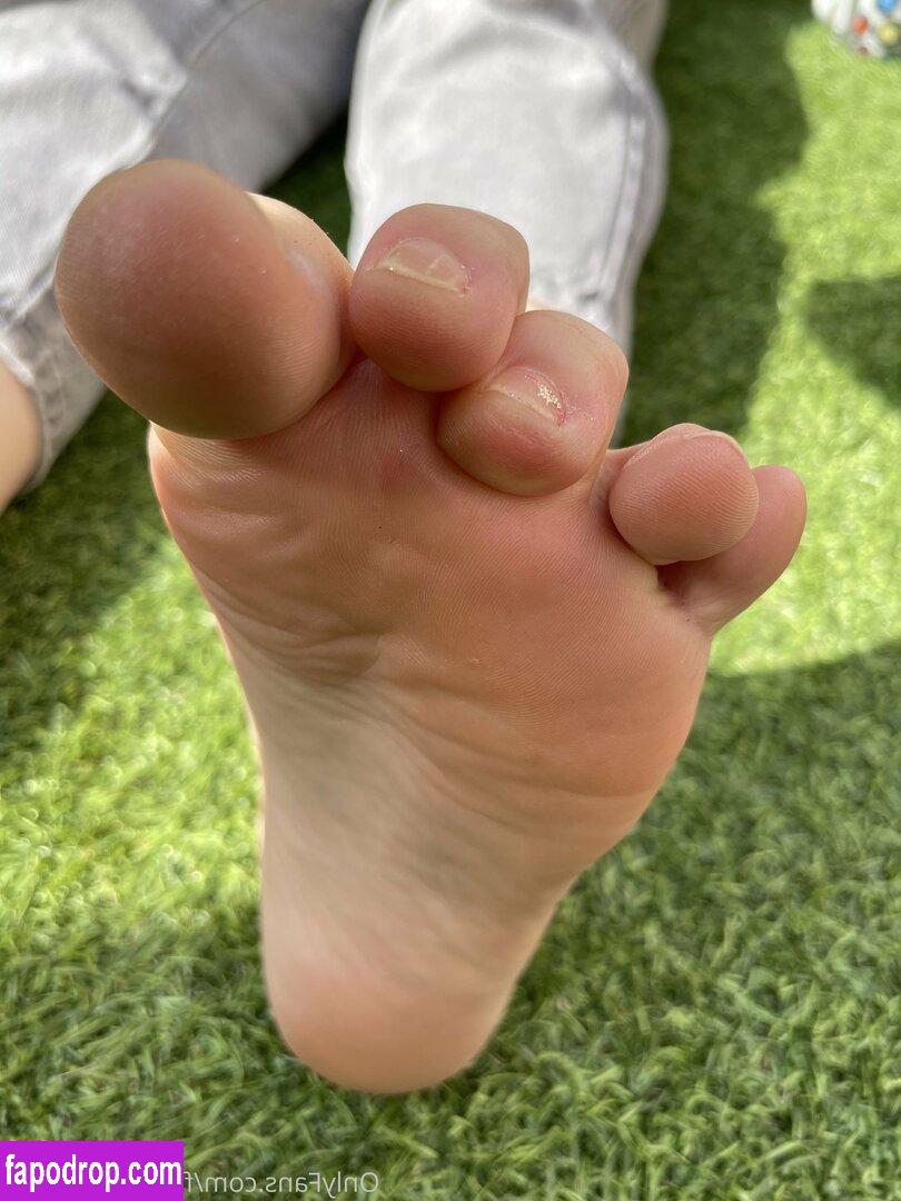 footsiewithkitty /  leak of nude photo #0011 from OnlyFans or Patreon
