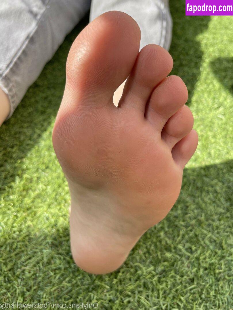 footsiewithkitty /  leak of nude photo #0012 from OnlyFans or Patreon