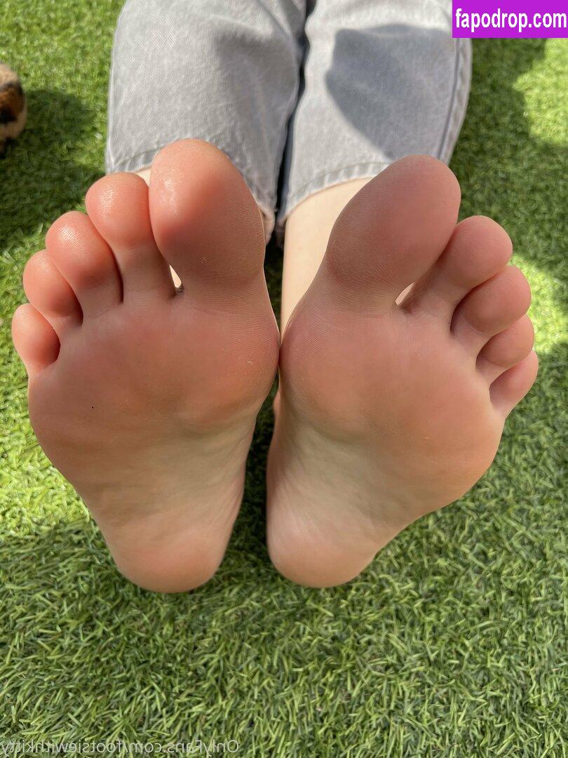 footsiewithkitty /  leak of nude photo #0013 from OnlyFans or Patreon