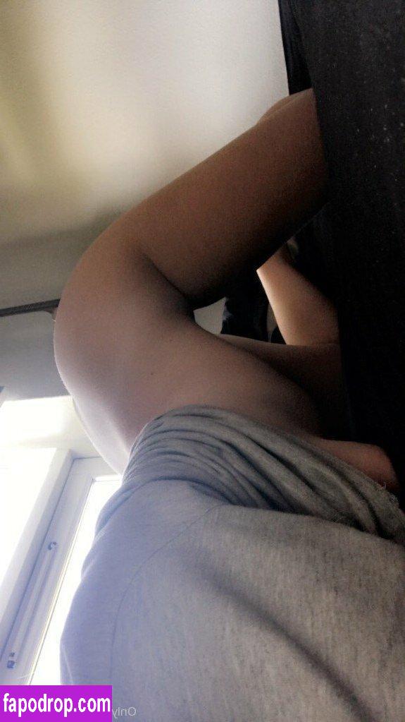 foxelly18 / ivealwaysbensolo leak of nude photo #0018 from OnlyFans or Patreon