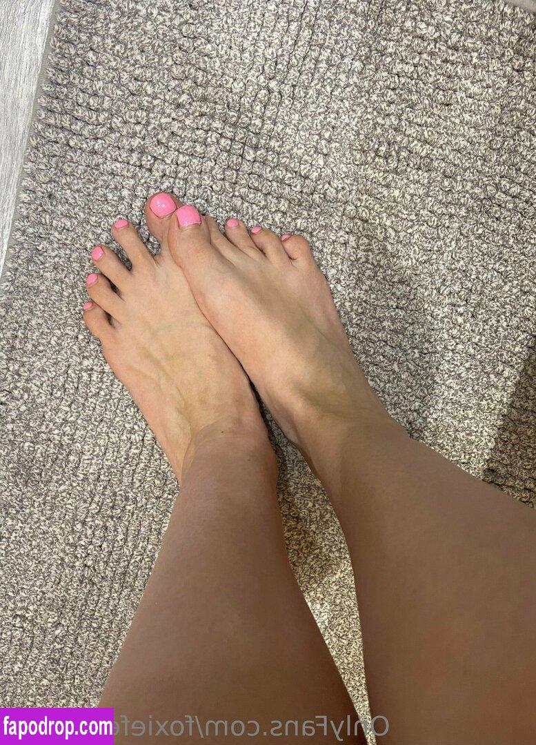 foxiefeetfetish / foxyfetishfeet leak of nude photo #0008 from OnlyFans or Patreon