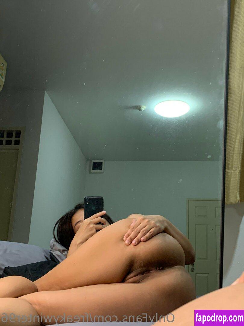 freakywinter96 / whitneya96 leak of nude photo #0002 from OnlyFans or Patreon
