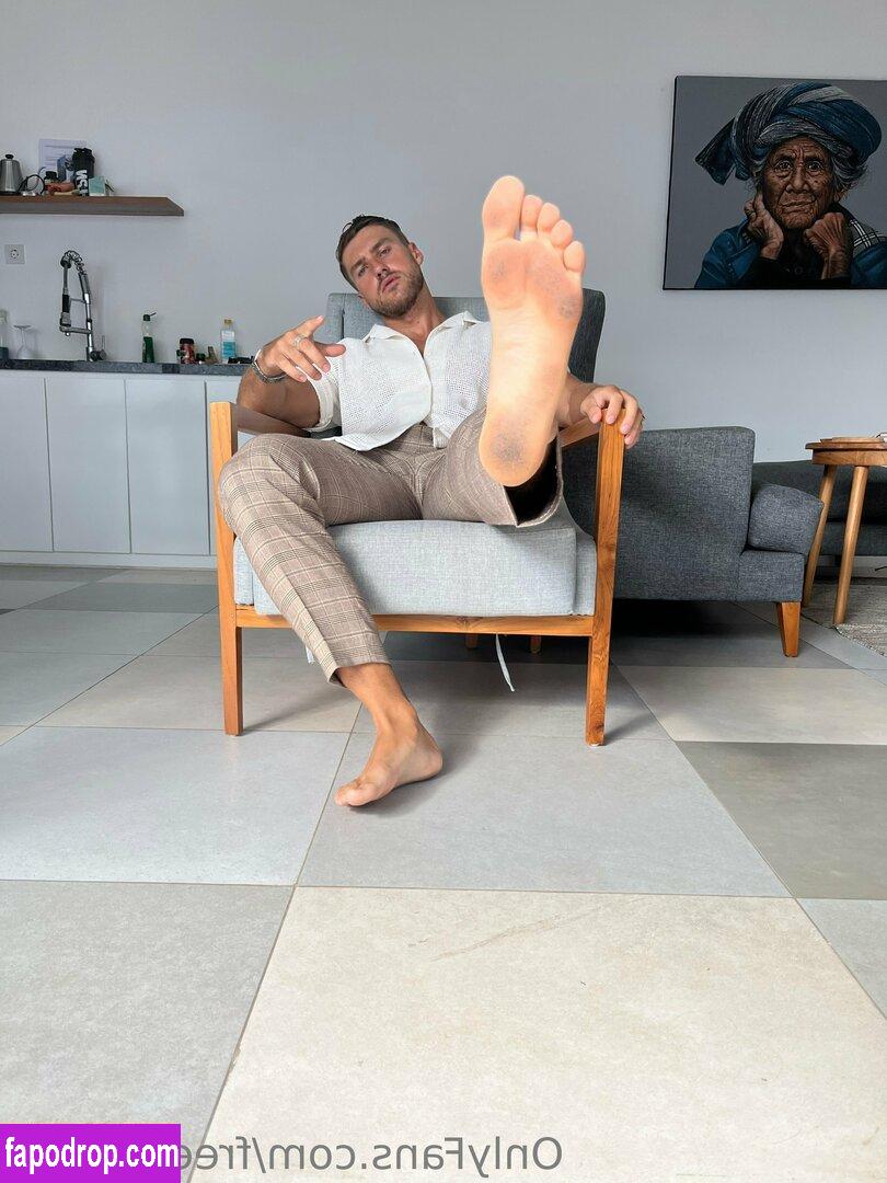 freefootgod / freethegod_ leak of nude photo #0048 from OnlyFans or Patreon