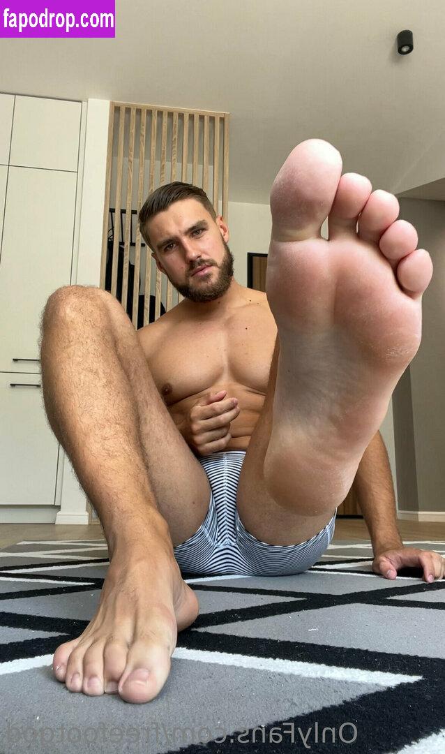 freefootgod / freethegod_ leak of nude photo #0064 from OnlyFans or Patreon