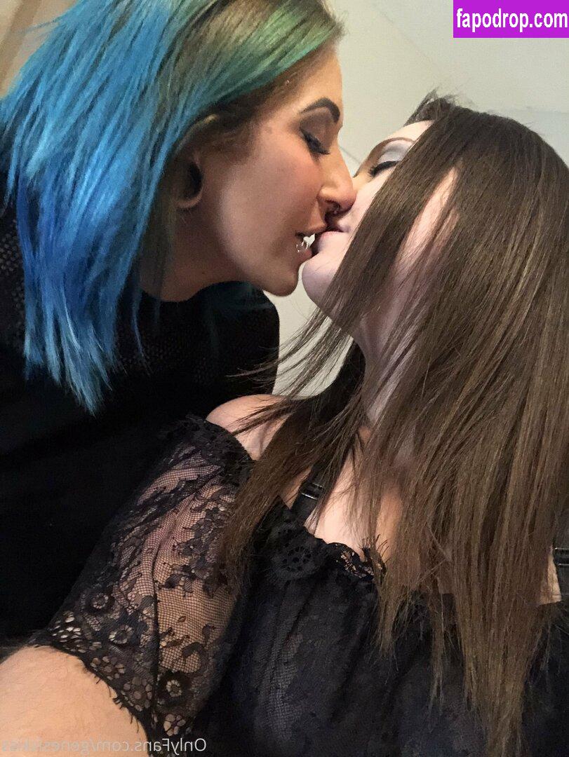 genesiskiss / Genesis Kiss / genesis.kiss / genesiskissxxx leak of nude photo #0020 from OnlyFans or Patreon