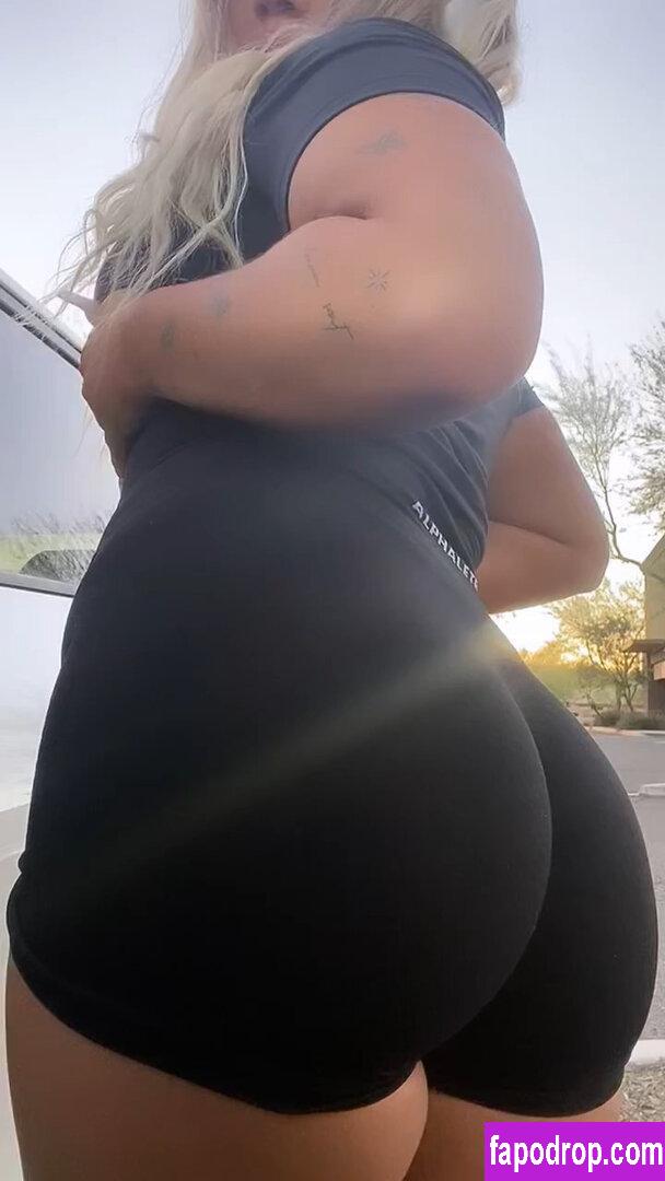 Gianna Malave / giannamalavee / mommyymilkerzz leak of nude photo #0062 from OnlyFans or Patreon