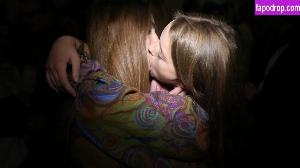 Girls Kissing слив #0009
