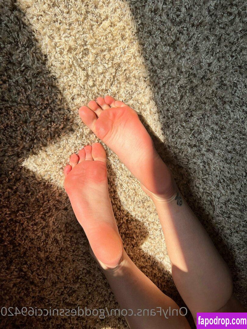 goddessnicci69420 / goddessniccii / petiteFeet69420 / taleoftwo leak of nude photo #0040 from OnlyFans or Patreon