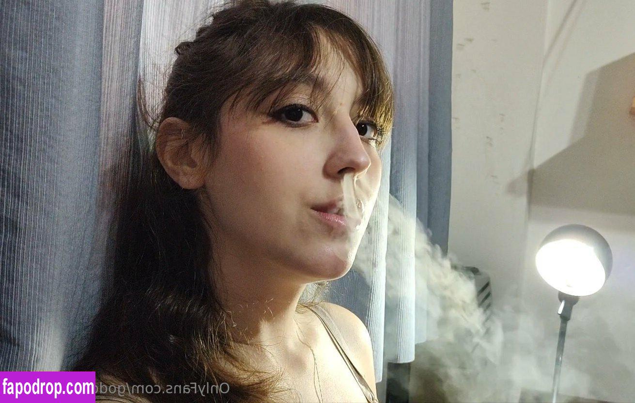 goddessofsmoke / goddess__of__smoke leak of nude photo #0014 from OnlyFans or Patreon