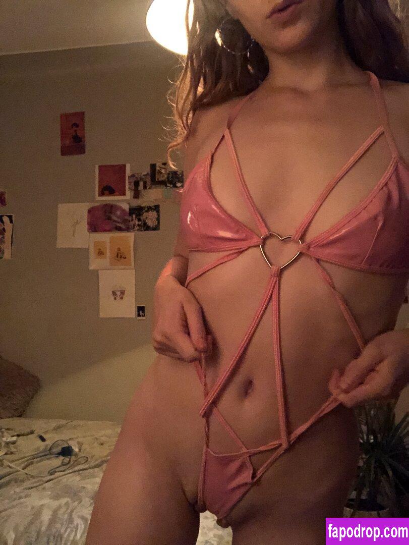 goldiegoat / Lolathefae leak of nude photo #0009 from OnlyFans or Patreon