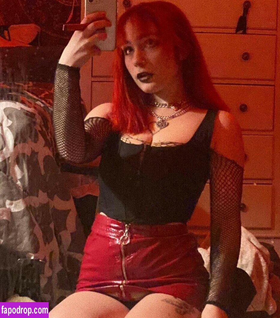 Gothicbratgf / Bloodybunn1e / Ratgirl66 leak of nude photo #0028 from OnlyFans or Patreon