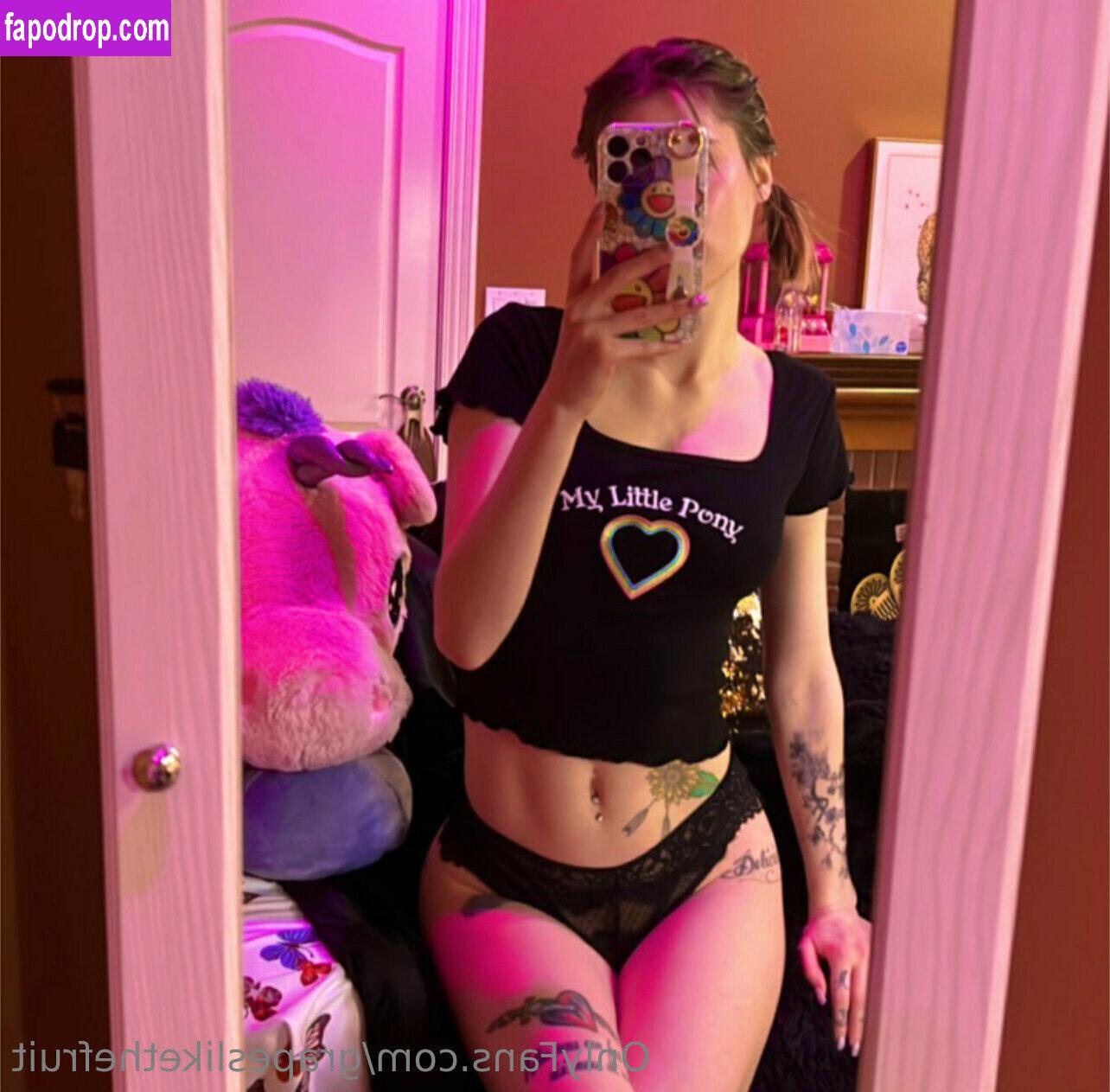 grapeslikethefruit /  leak of nude photo #0030 from OnlyFans or Patreon