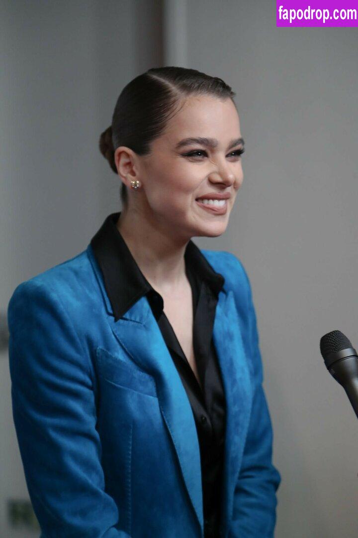 Hailee Steinfeld / haileesteinfeld leak of nude photo #0537 from OnlyFans or Patreon